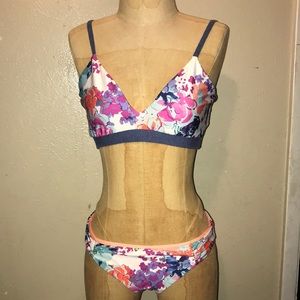 Splendid, women’s two piece bikini swimwear.
